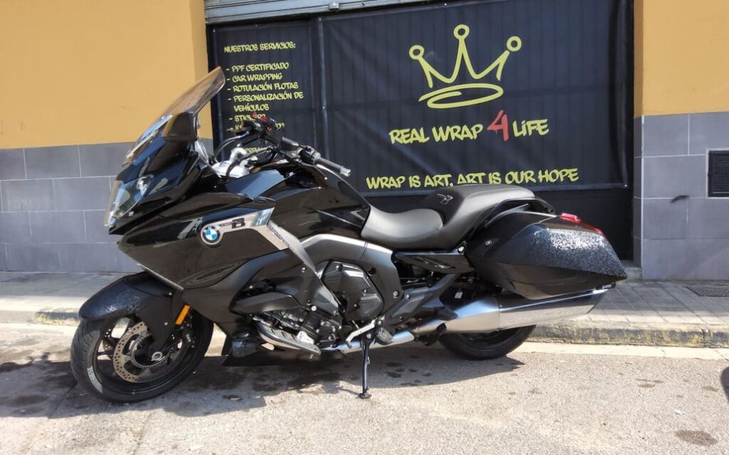 Moto con PPF por Real Wrap 4 Life